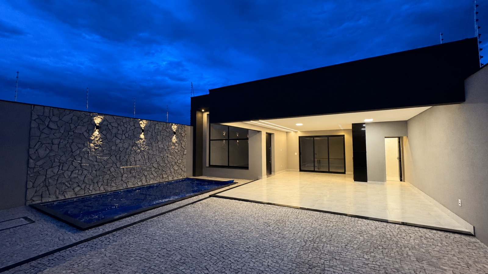 Casa Alto Padrão — Botânico